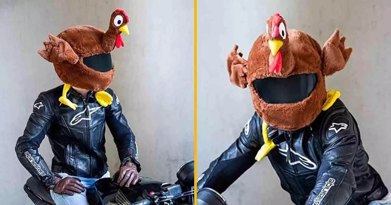 couvre-casque-moto-poulet