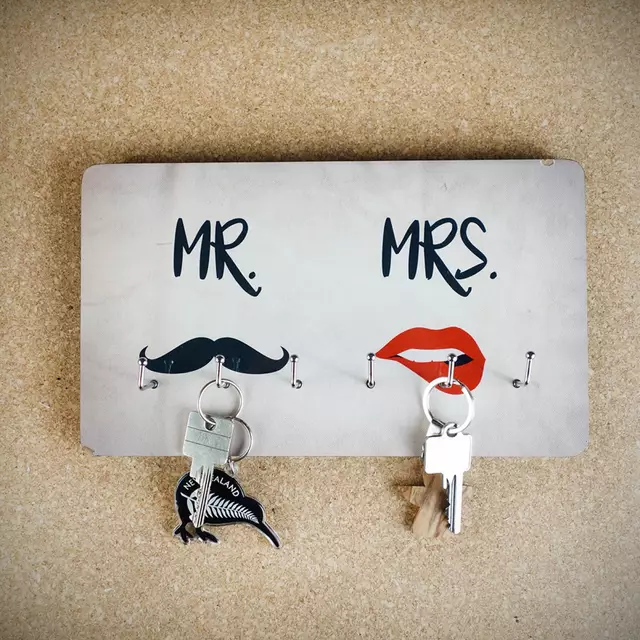 mr-mrs-schluesselbrett_1_1