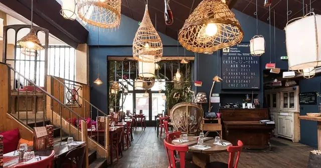 monplaisir-cote-cour-restaurant-lyon