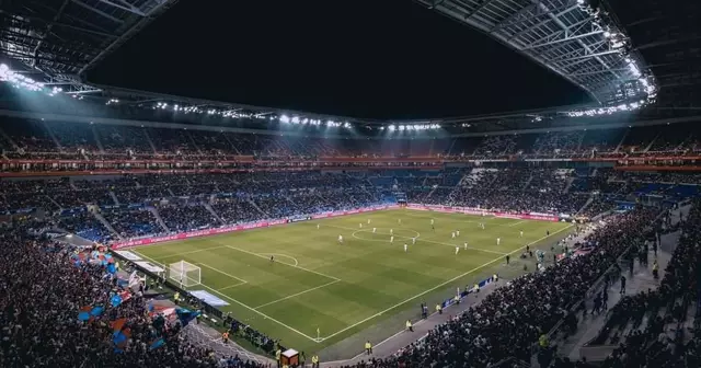 UNE_SHOPPING_CHAINE_ABONNEMENT_FOOT