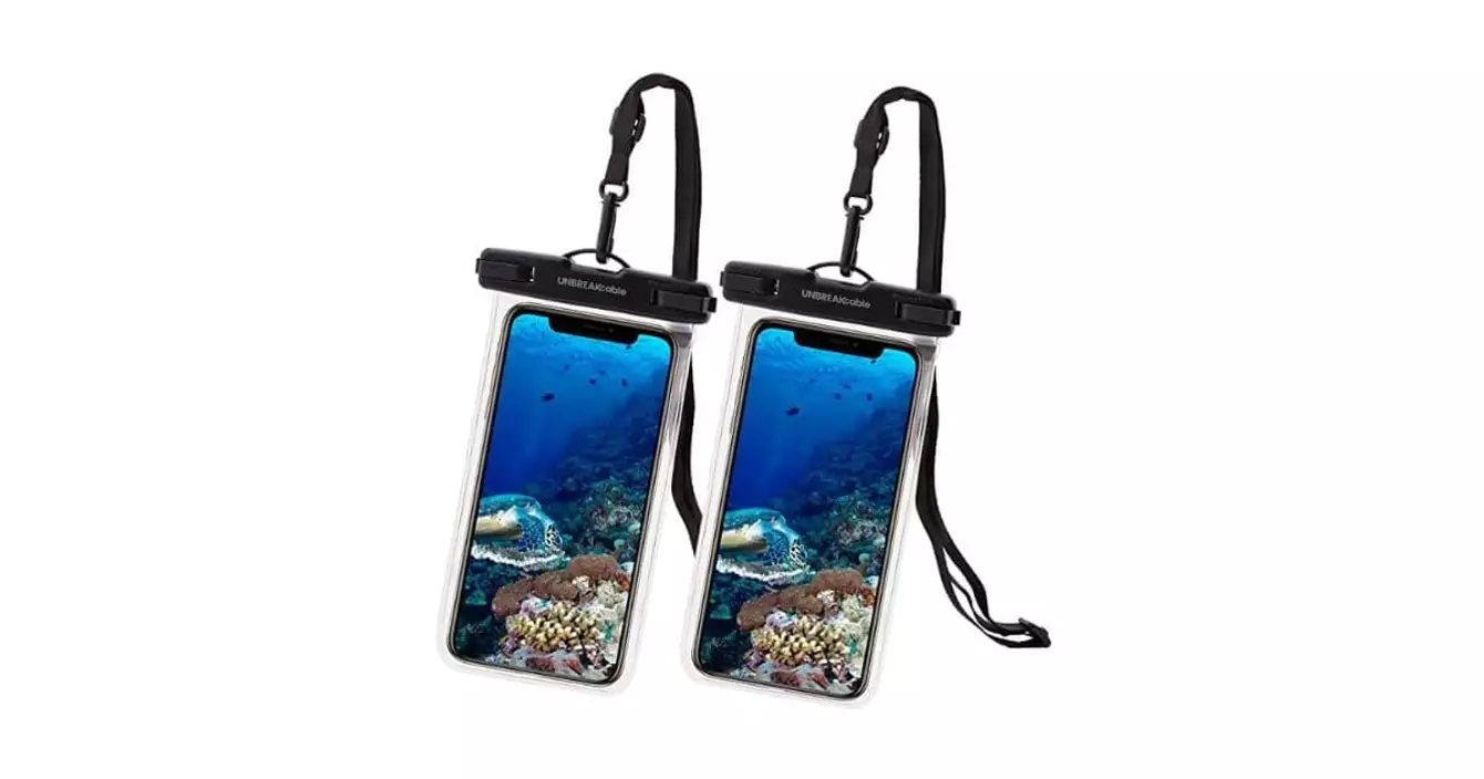 un-etui-etanche-pour-smartphone-pour-se-baigner-sans-crainte