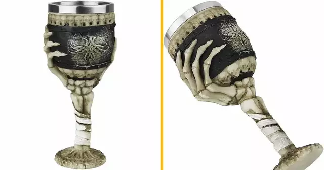 verre-vin-main-squelette