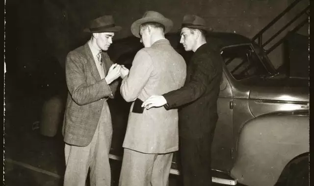 Pickpocket-Demonstration-for-Police-Education-Purposes