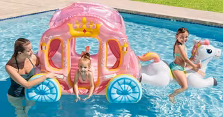 carrosse-princesse-gonflable-geant