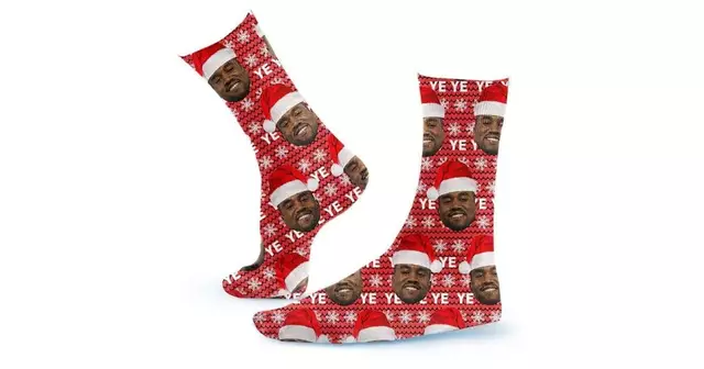 des-chaussettes-kanye-west