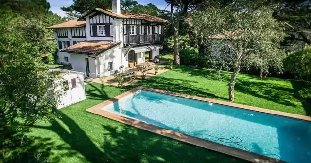 loft-moderne-piscine-salee-corse