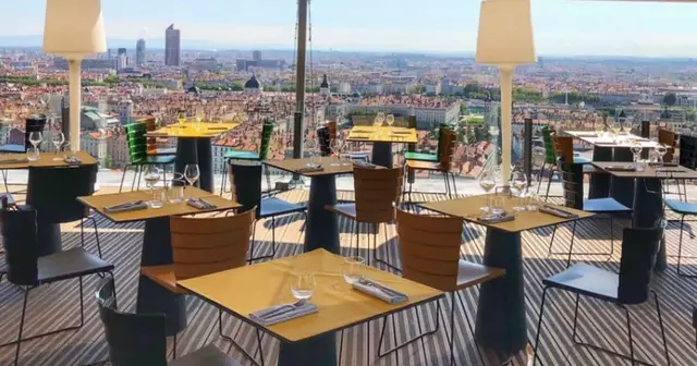 terrasse-boire-verre-lyon-terrasse-lantiquaille