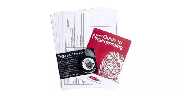 kit-relever-empruntes-digitales