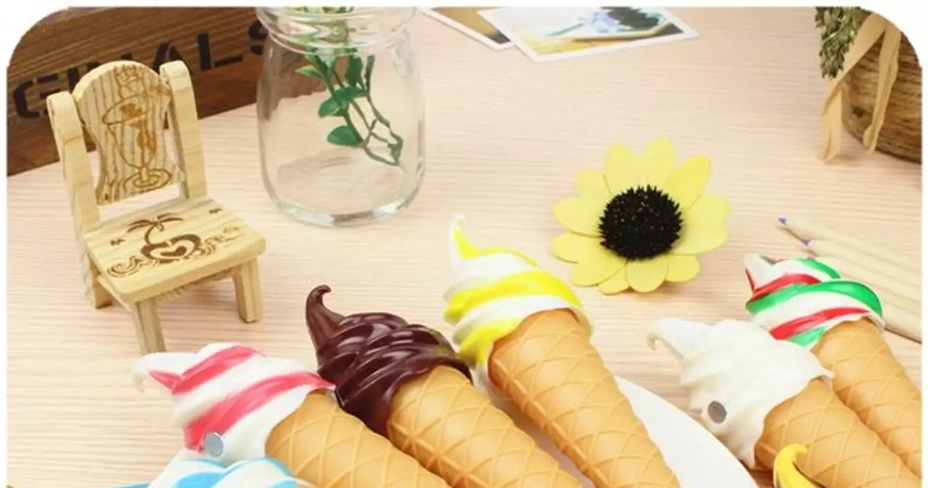 1185591978599911664_14f635142bff