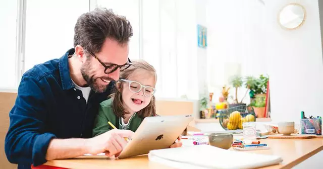 lunettes-bleues-enfants