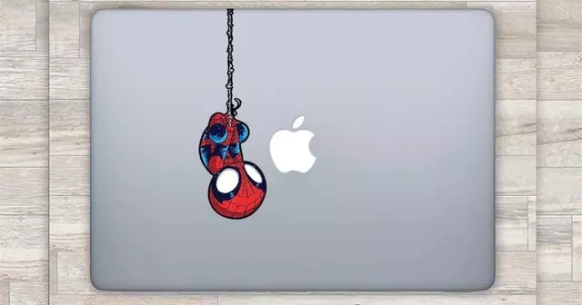 sticker-spiderman-ordinateur
