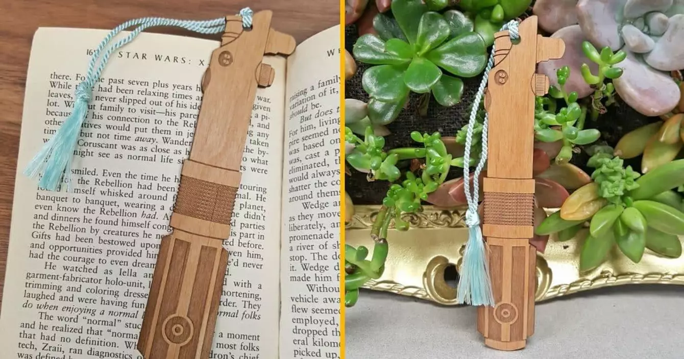 marque-page-sabre-laser-rey-star-wars