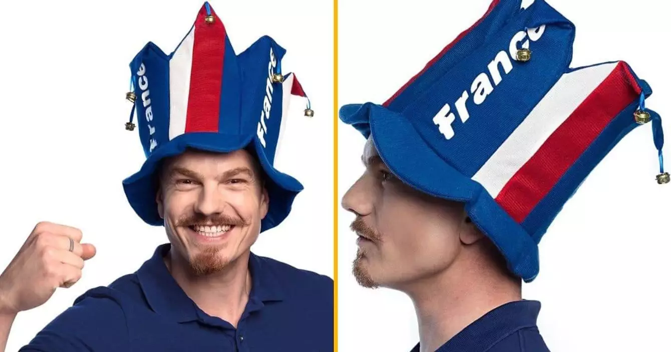 chapeau-bleu-blanc-rouge