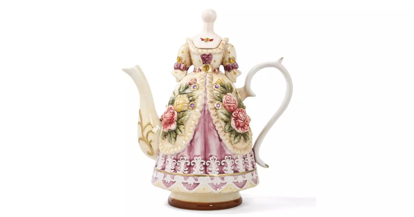 theiere-vintage-femme-robe-epoque