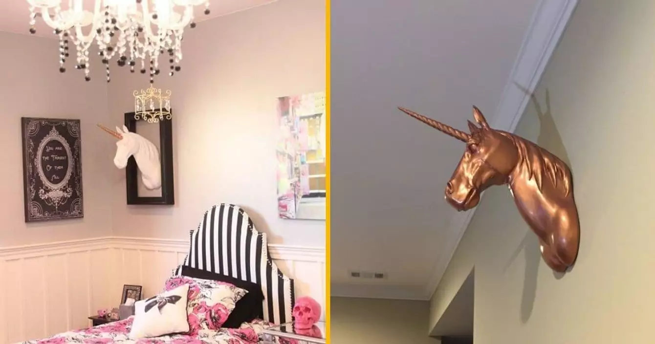 une-licorne-a-accrocher-au-mur