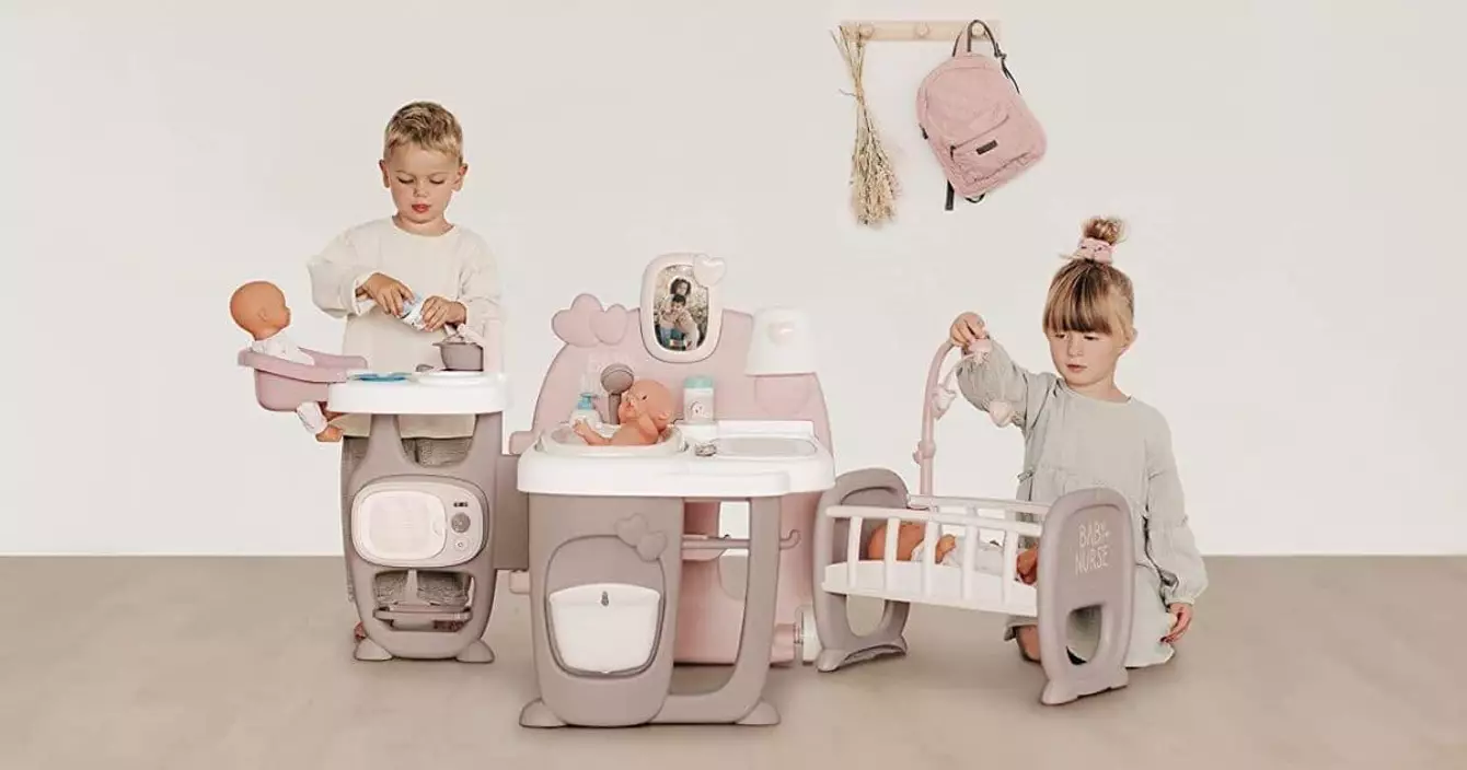 maison-bebes-jouer-parents