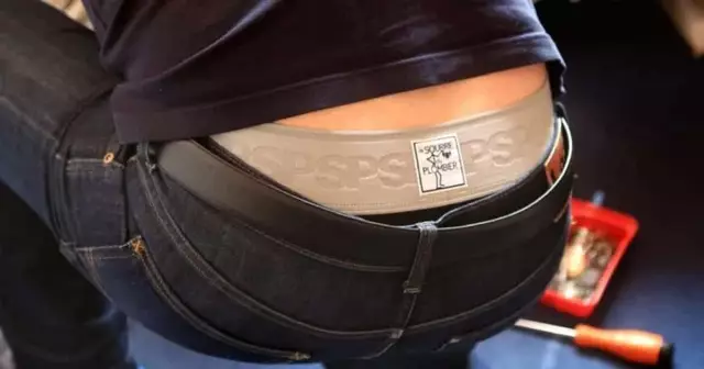 raie sourir plombier