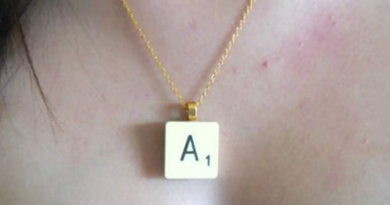 collier-scrabble