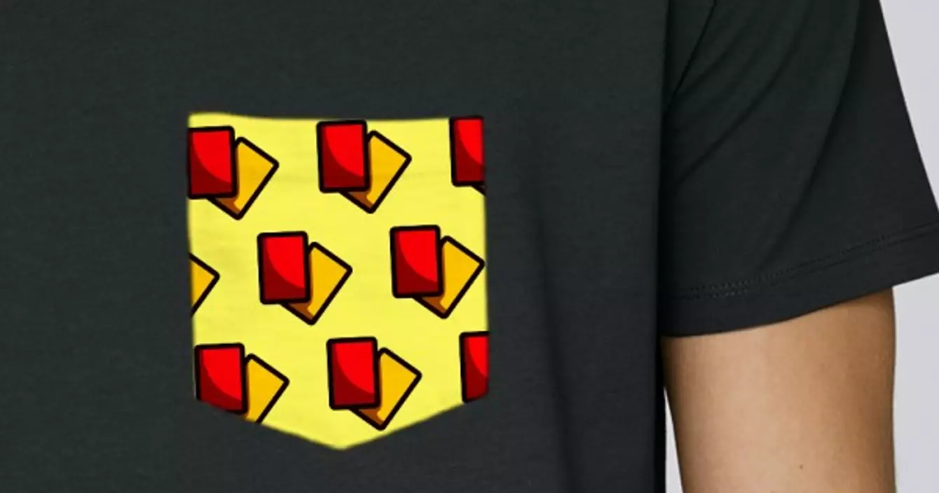 t-shirt-poche-cartons-jaune-rouge