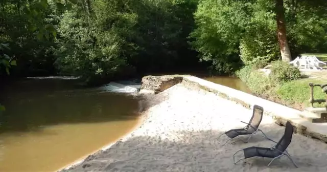 moulin-bordure-riviere-piscine-sauna