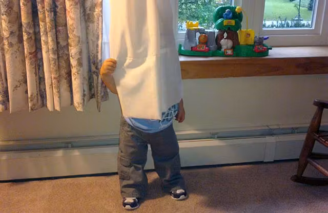 hide-and-seek-funny-kids-6