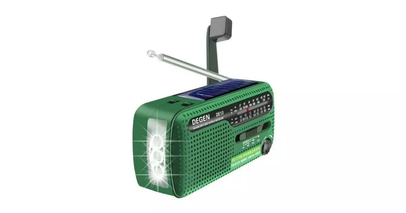 lampe-poche-dynamo-solaire-radio