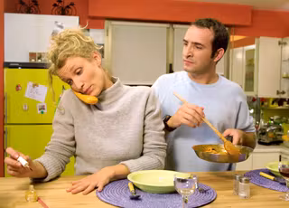 1867535-1999-la-rencontre-dans-un-gars-une-fille