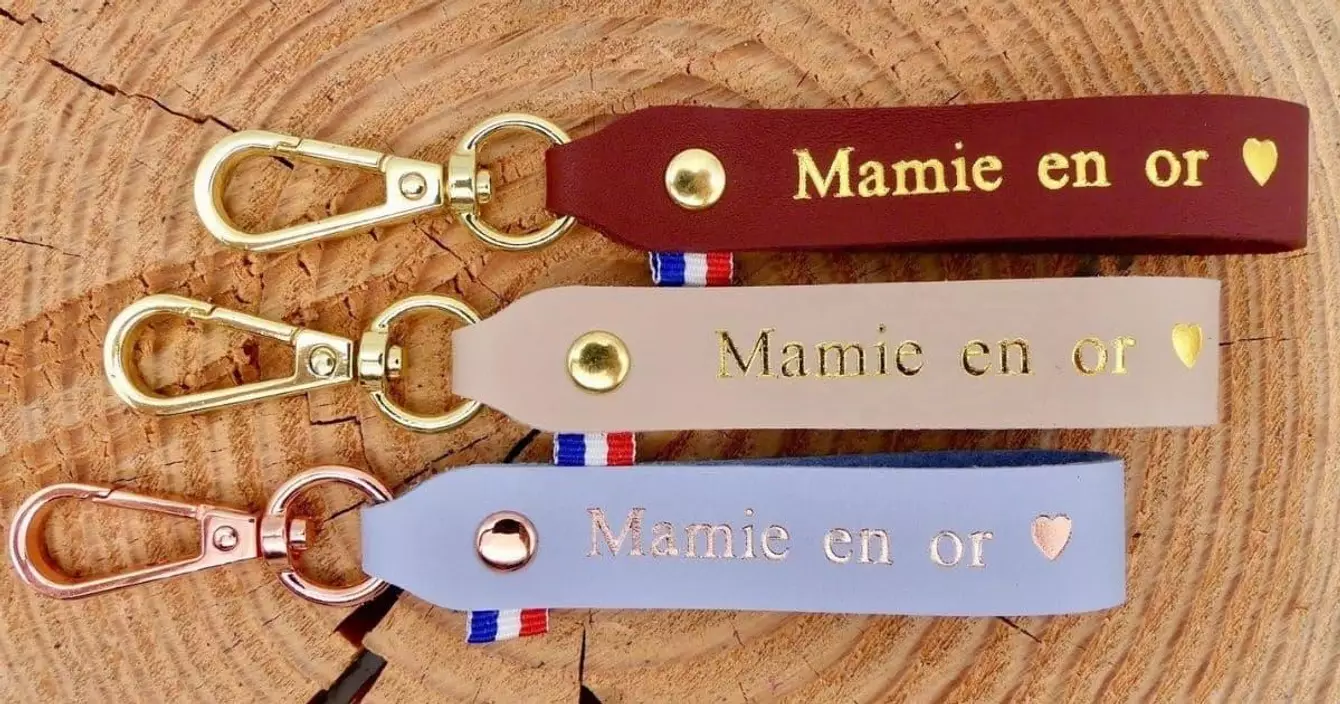 porte-cle-mamie-or
