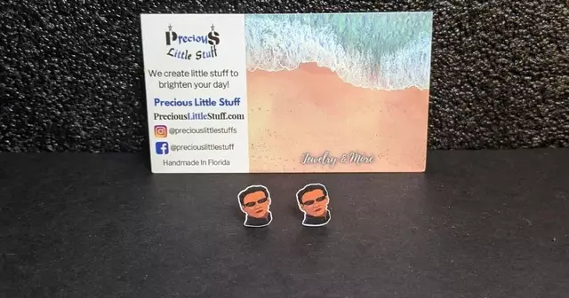 boucles-oreilles-tete-keanu-reeves