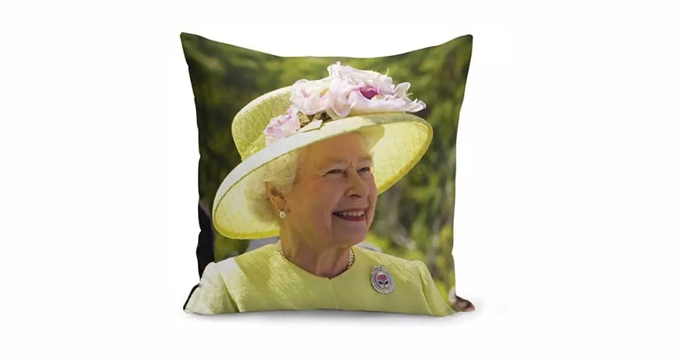 housse-coussinleffigie-reine-elisabeth-ii