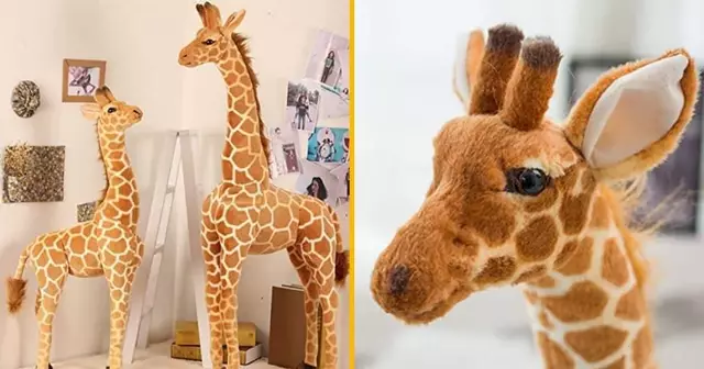 une-enorme-peluche-girafe