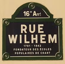 220px-Rue_Wilhem,_recadré