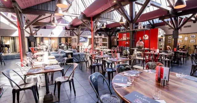 bar-regarde-rugby-lyon-fabryk