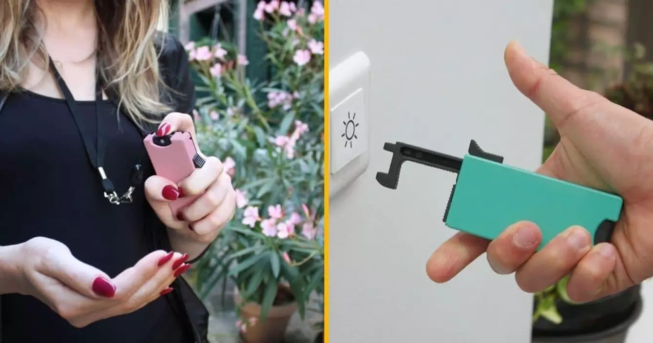 accessoire-2-en-1-cle-hygienique-spray-desinfectant