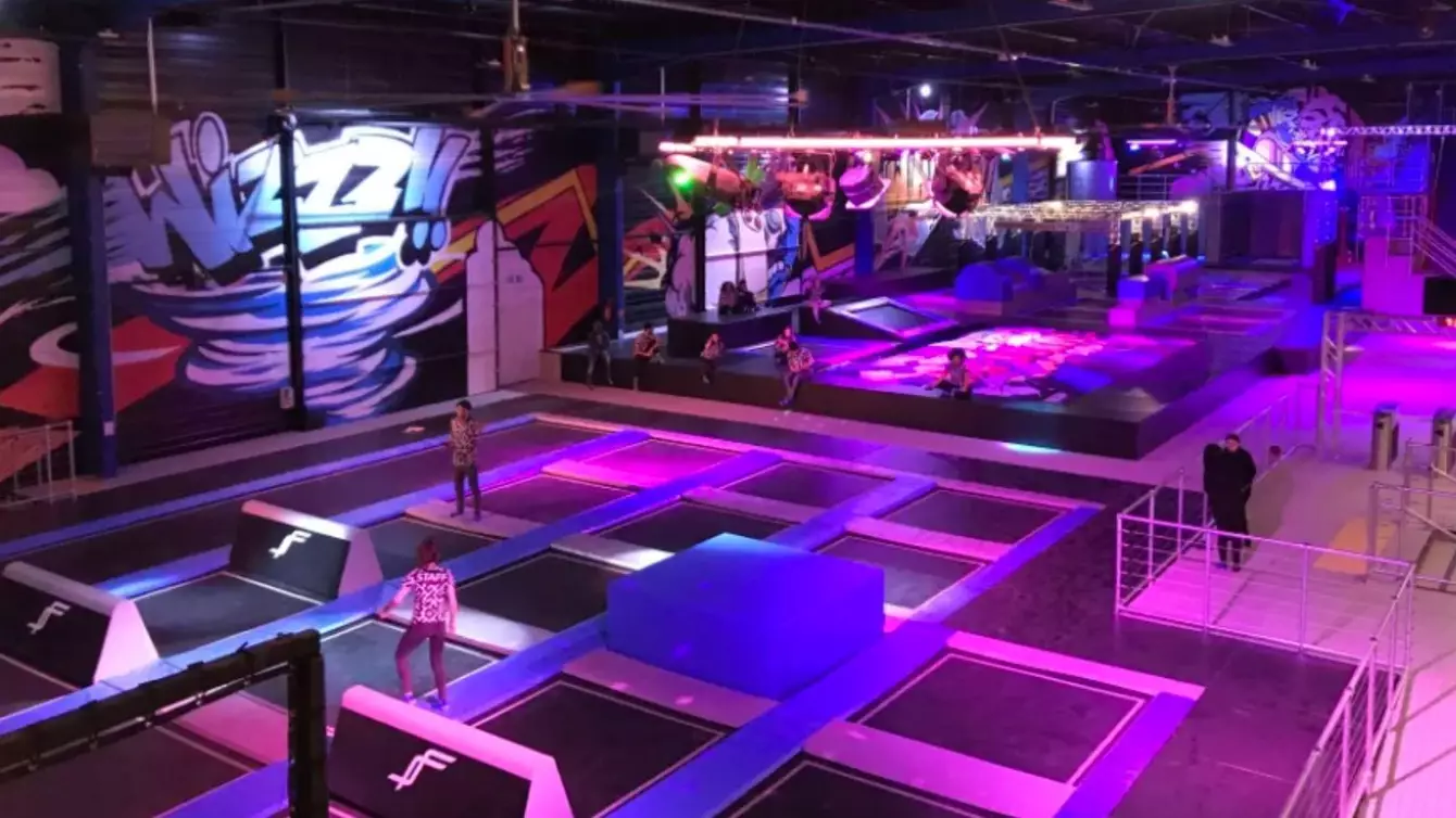 sortie-trampoline-park