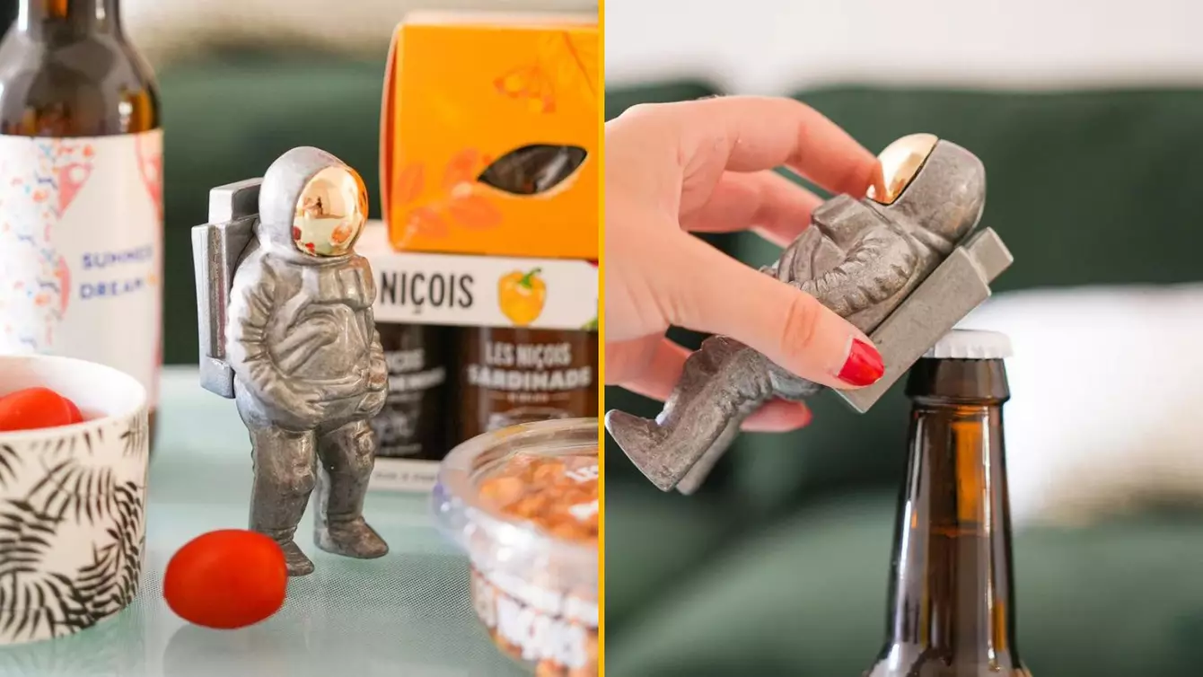 DECAPSULEUR-ASTRONAUTE