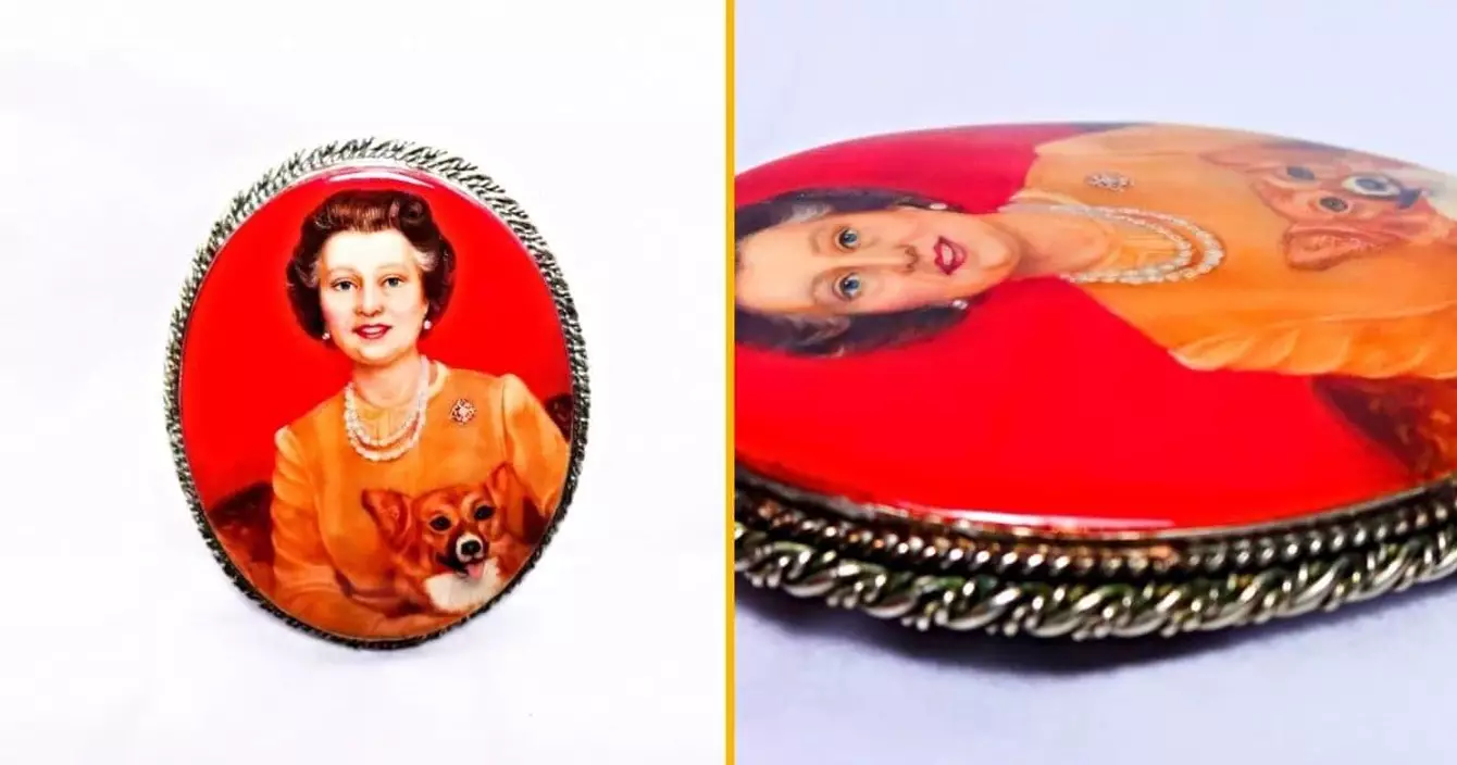 broche-reine-elisabeth-ii