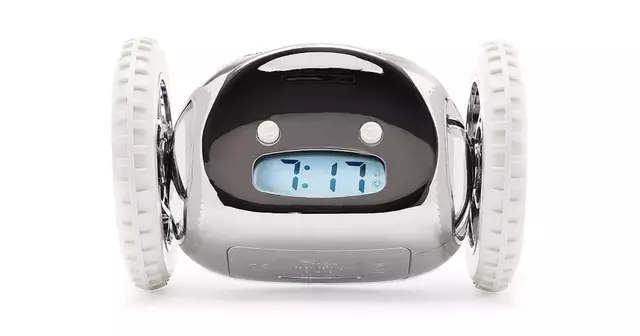 un-reveil-a-roulettes-pour-courir-apres