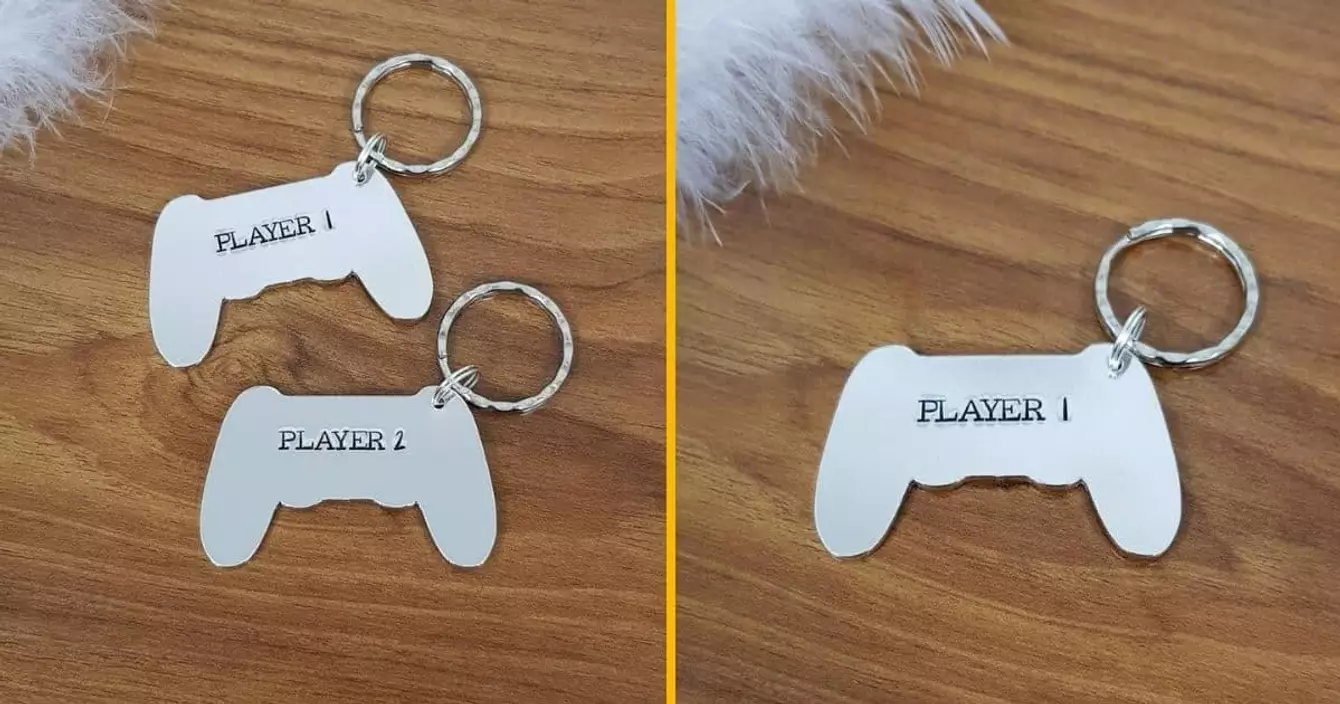 porte-cles-player-1-et-player-2