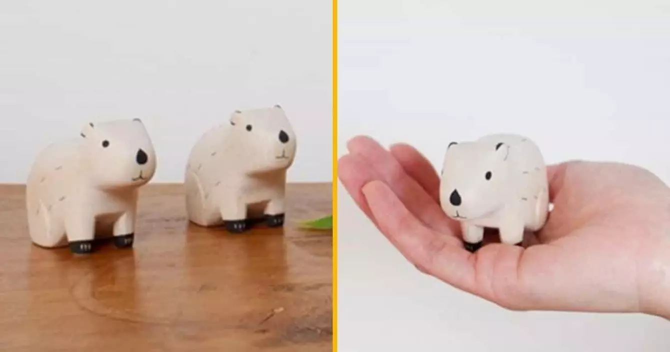 petite-figurine-capybara-bois