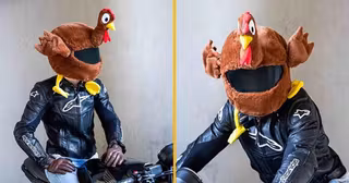 couvre-casque-moto-poulet