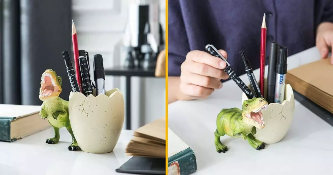 pot-crayon-dino