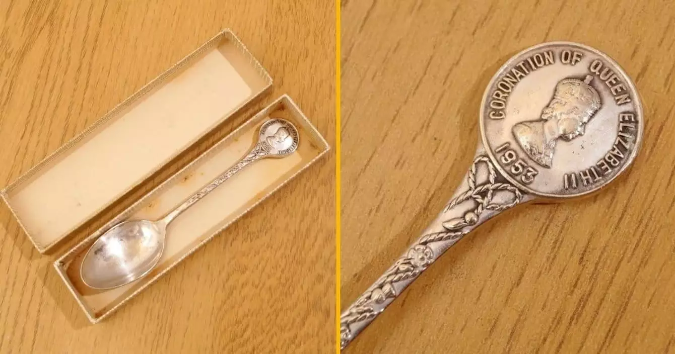 petite-cuillere-couronnement-reine-angleterre