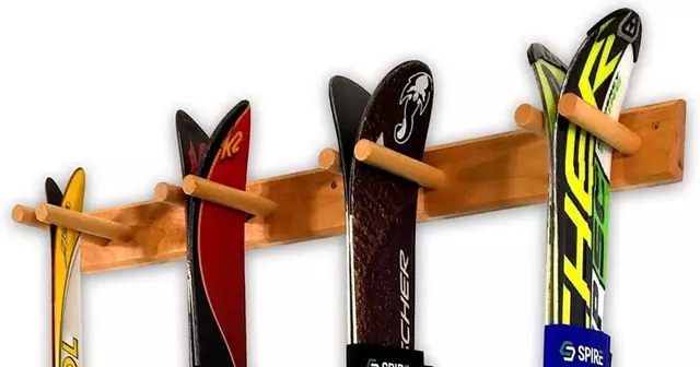 support-mural-accrocher-skis