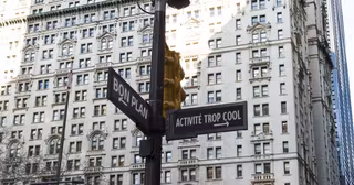 wall-street-582921_960_720