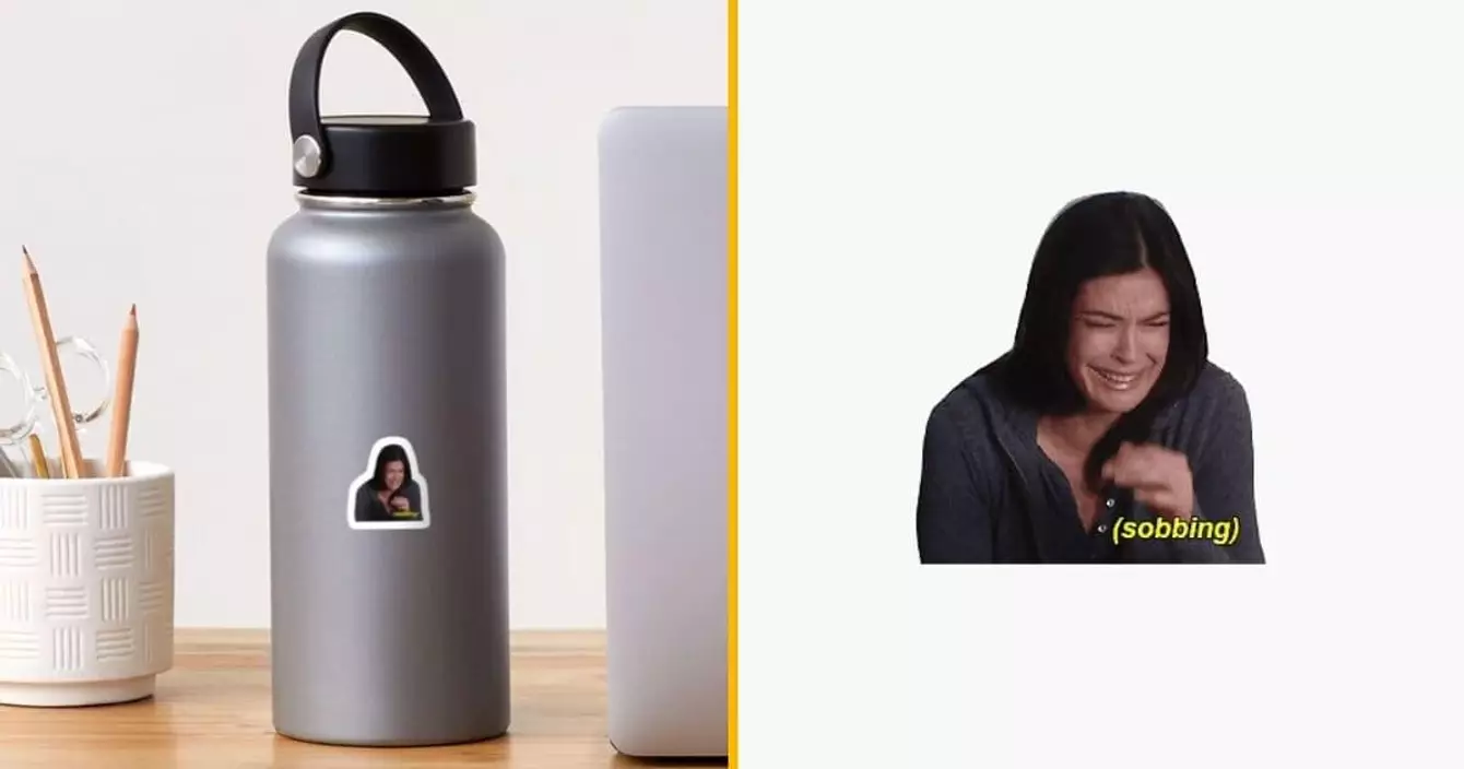 autocollant-susan-pleurniche