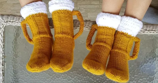chaussettes-chopes-biere-trinquer-pieds