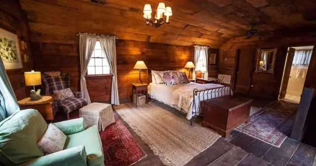 nuit-cottage-laura-savannah