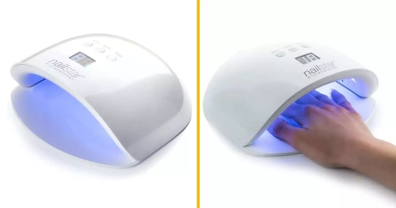 une-lampe-et-sechoir-a-ongles-uv-et-led-a-72
