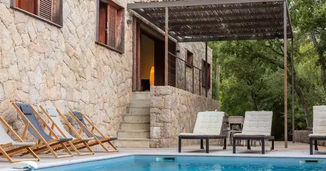 maison-12-voyageurs-piscine-conca